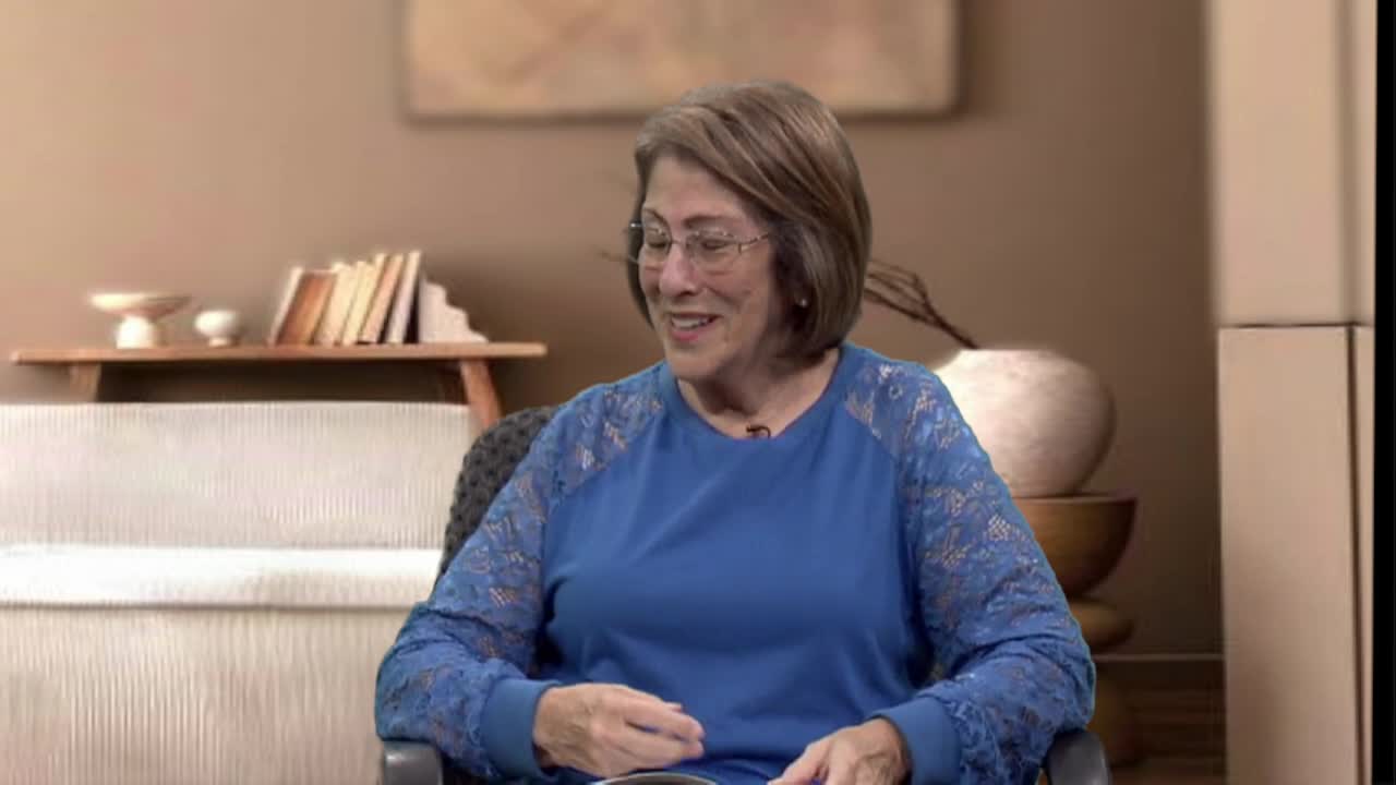 Thumbnail image for Heroic Hearts: Seniors and Different Senses - Sight